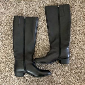 Crown vintage size 7.5 black boots